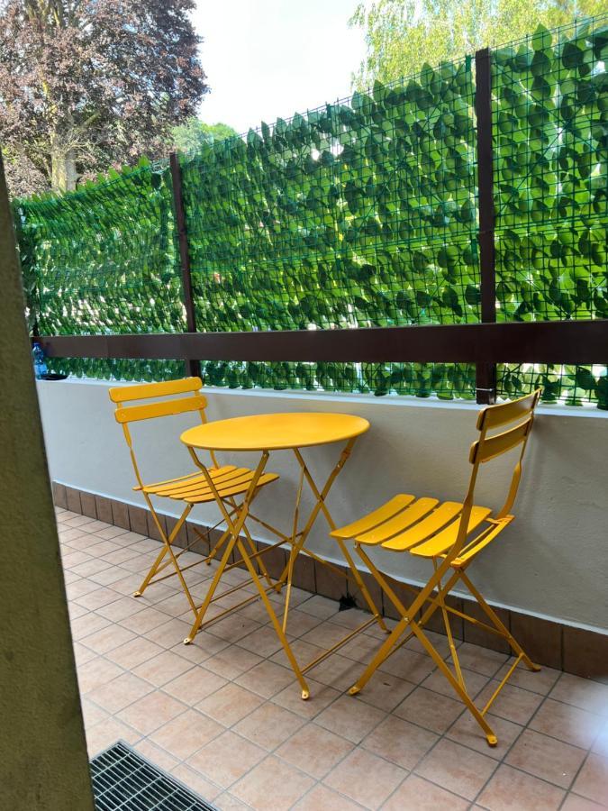 85 Mjka House Free Parking Como Albese Con Cassano Kültér fotó